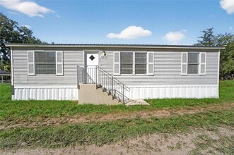 Building Photo - 39256 Lizabeth Cir