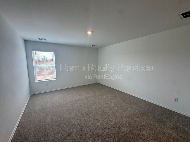 Foto del edificio - 3901 Dutch Ln