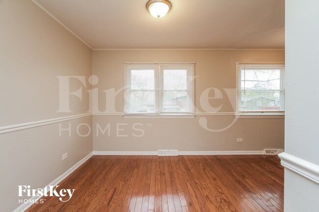 Building Photo - 4924 Imperial Dr