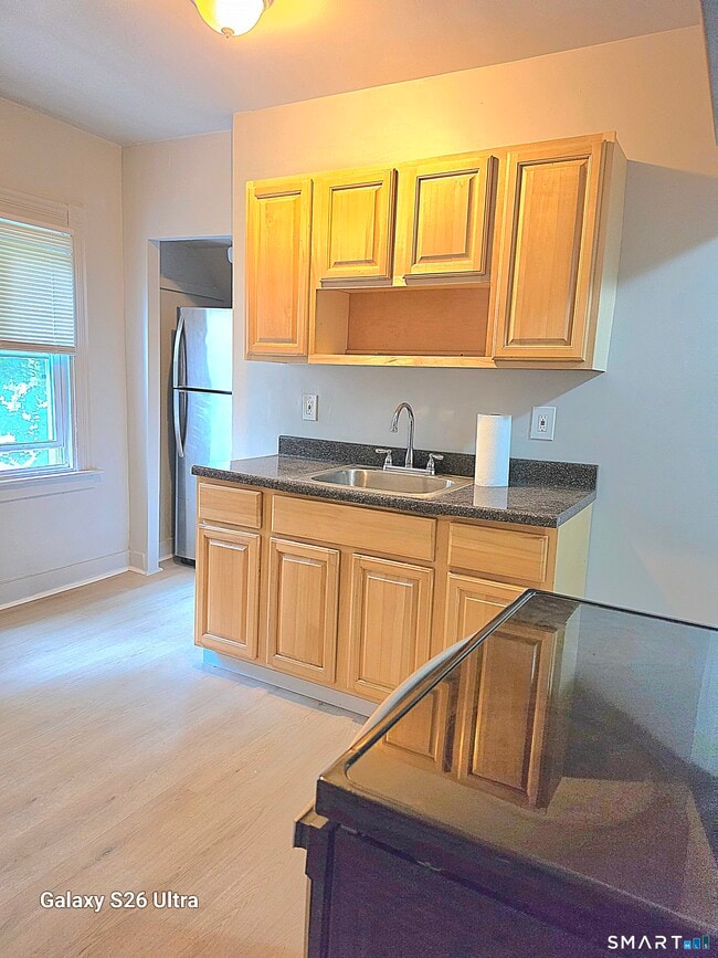 Building Photo - 27 Waterville St