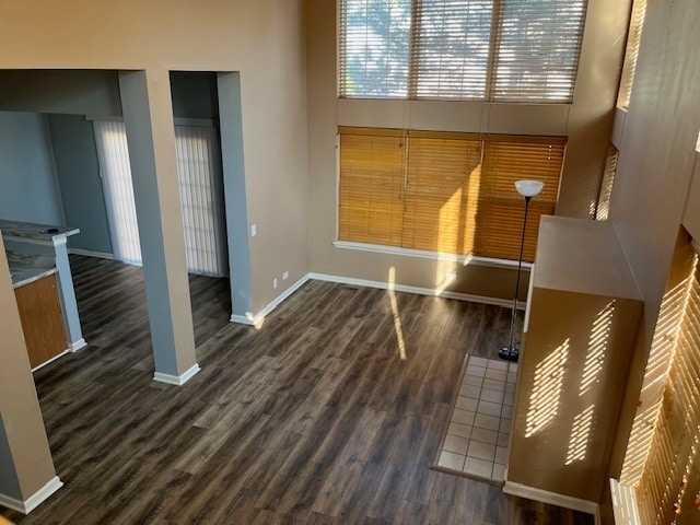 Building Photo - 281 Bay Dr