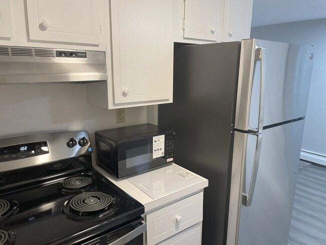 Classic style with microwave - High Meadow