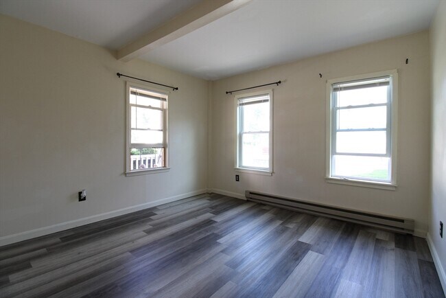 Foto del edificio - 36 Kendall Rd