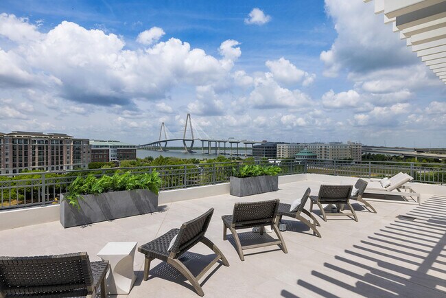 Foto del edificio - Legacy Patriots Point