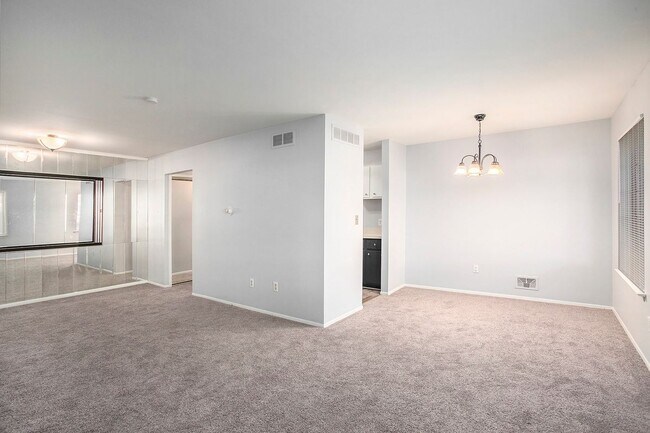 Foto del edificio - 30220 Southfield Rd