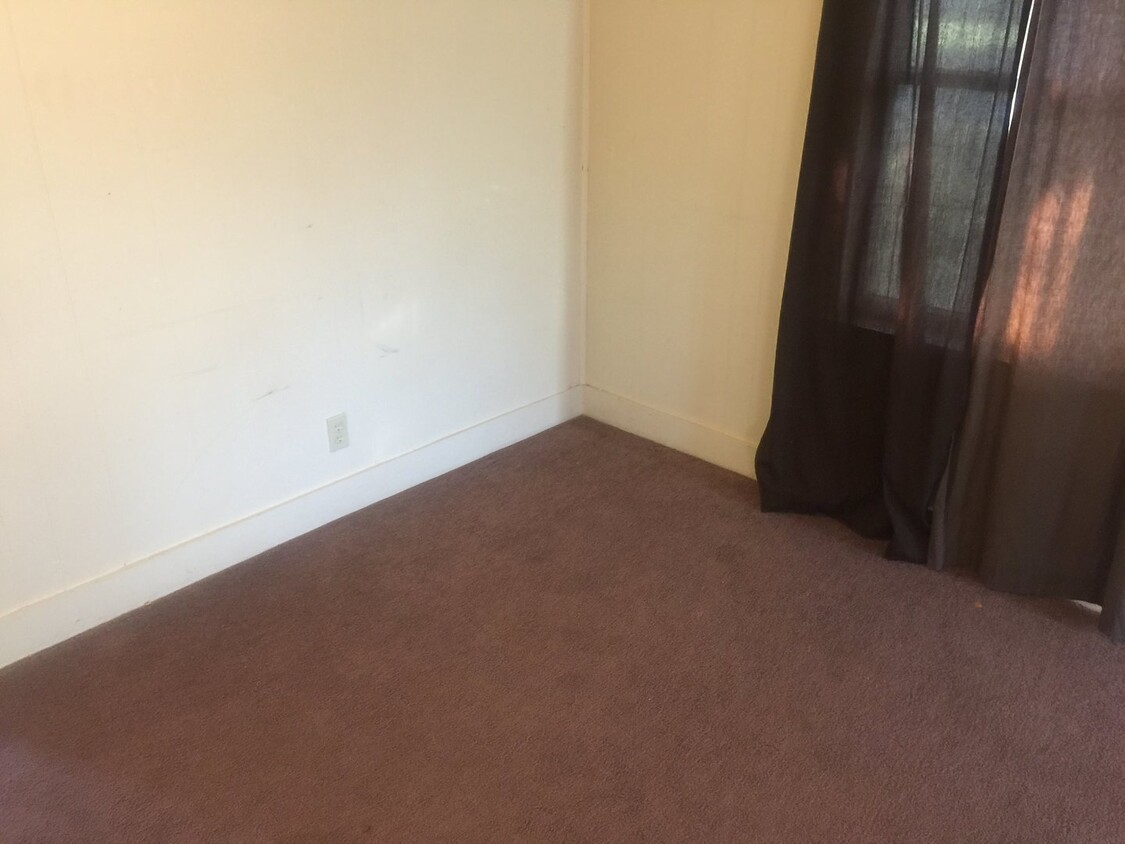Primary Photo - 620 W 24th St