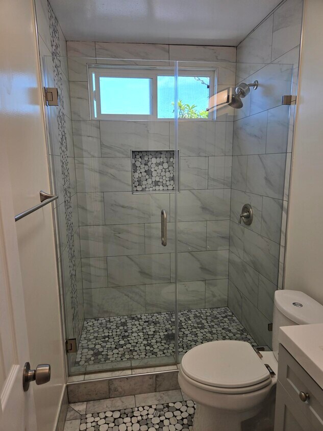 Primary Photo - 3662 Kelton Ave