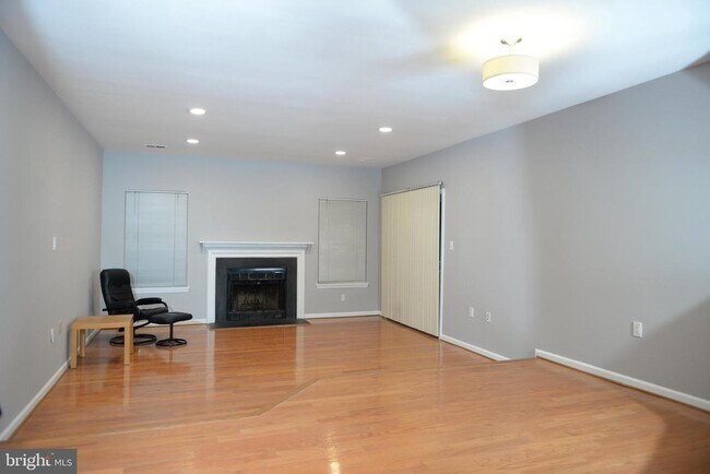 Building Photo - 2924 Yarling Ct