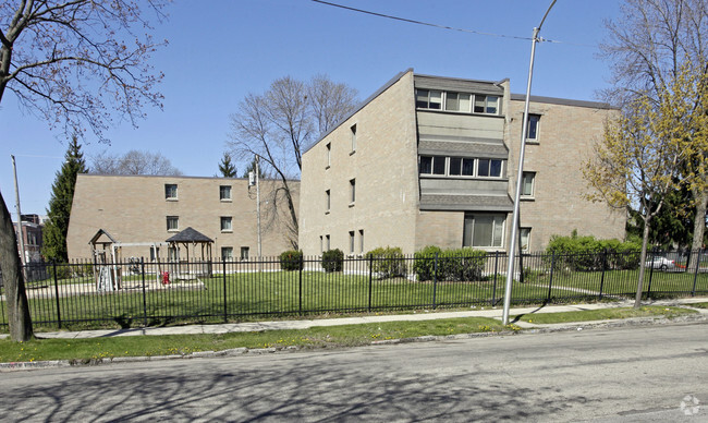 Building Photo - Northwood Apartments