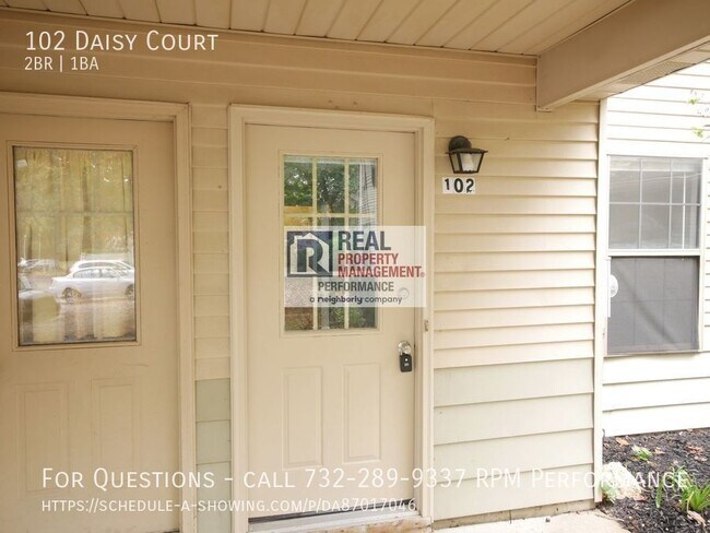 Foto del edificio - 102 Daisy Ct