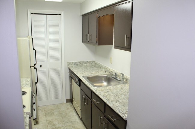 Foto del edificio - 200 Highland Ave