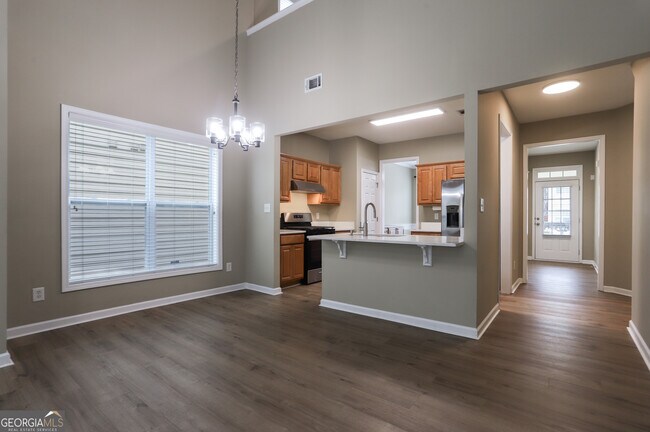 Foto del edificio - 2216 Worrall Hill Dr