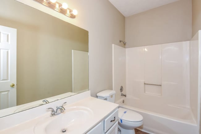 Building Photo - 2041 Stone Forest Dr