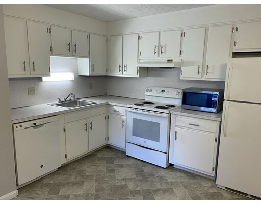 Building Photo - 276 Codman Hill Rd