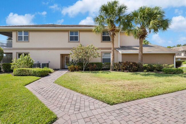 Building Photo - 6821 Ascot Dr