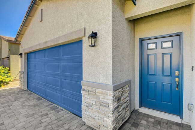 Foto del edificio - MODERN 1 Story Southwest Retreat with Backyard Oasis!