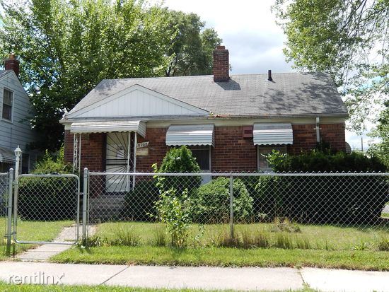 Primary Photo - 18700 McCormick St