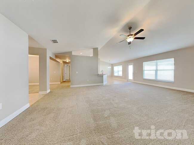 Foto del edificio - 1599 Lemon Ave