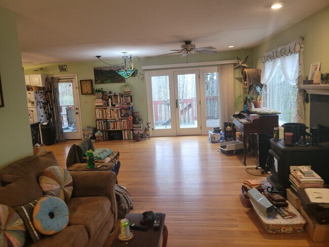 Foto del edificio - 4298 Bald Creek Rd