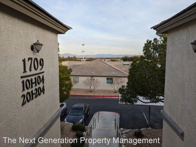 Building Photo - 1 br, 1 bath House - 1709 KING JAMES ST #201