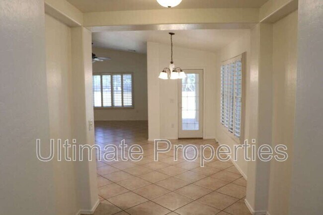 Foto del edificio - 15804 N 172nd Ln