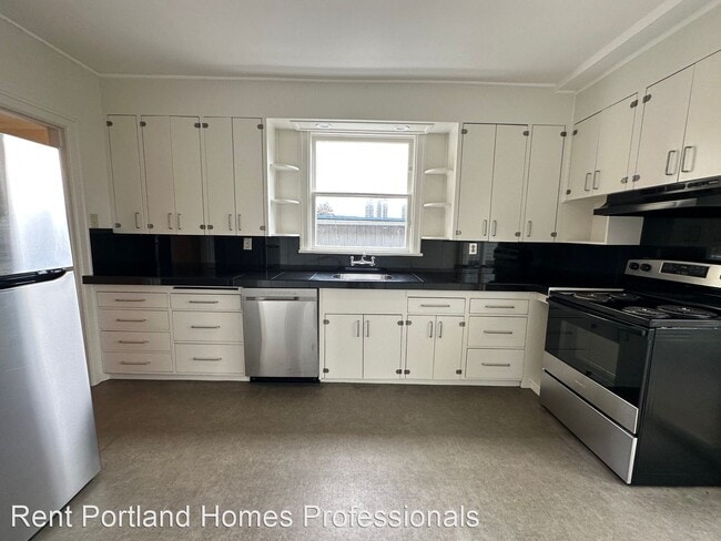Building Photo - 3 br, 1 bath House - 620 SW Grant St