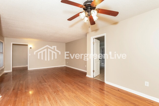 Foto del edificio - 501 Pheasant Ridge Dr