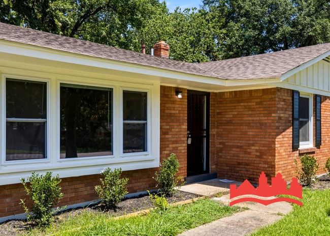 Building Photo - 516 Parkdale Dr