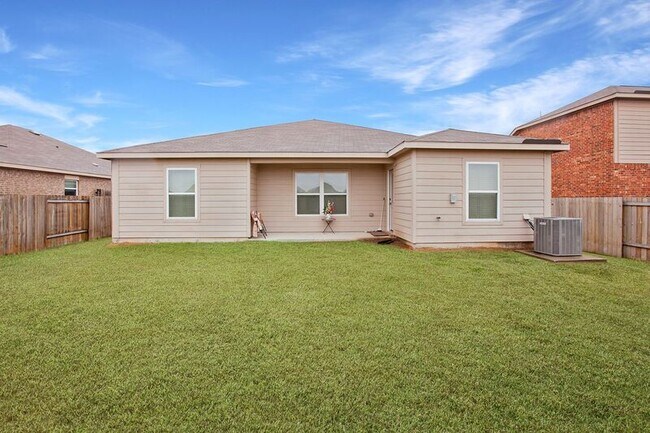 Foto del edificio - 308 Magnolia Dr