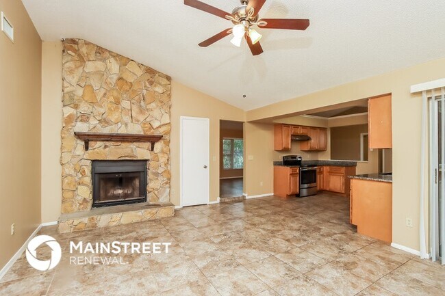 Building Photo - 912 Gatewood Ct NE