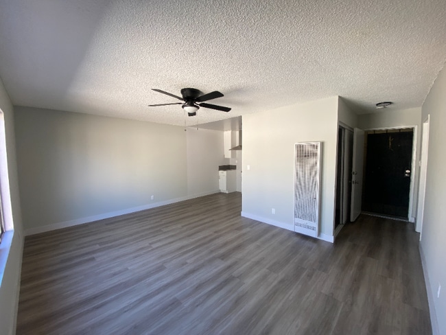 Photo - 1209 W 39th Pl Apartment