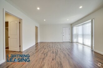 Building Photo - 1625 Normandie Ave