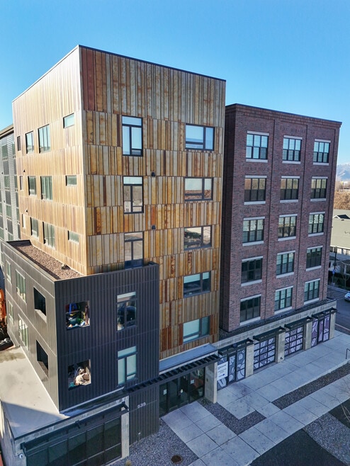 Building Photo - Citizens West 4