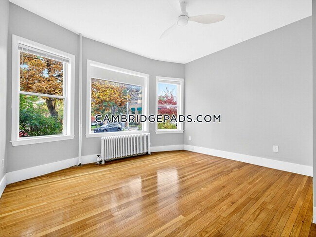 Foto del edificio - 1578 Cambridge St