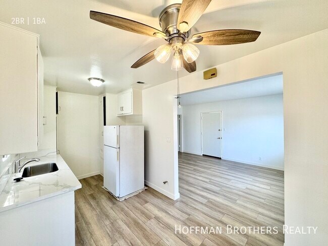 Foto del edificio - 5625 W Jefferson Blvd
