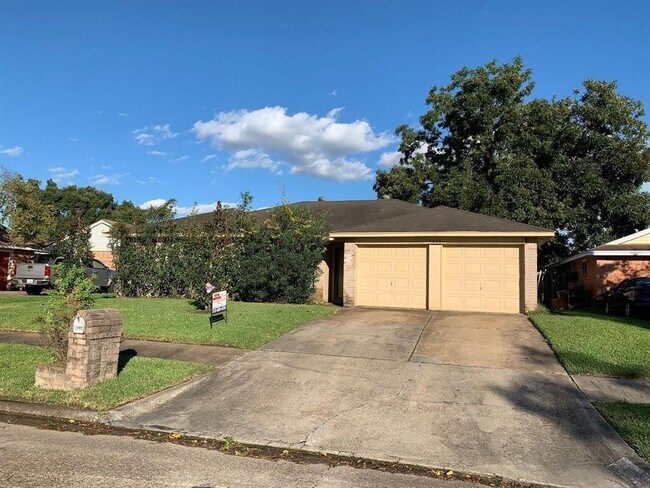 Foto del edificio - 1338 Holbech Ln