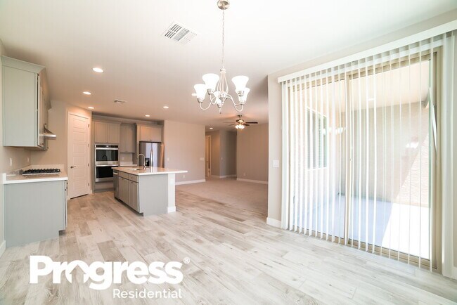 Building Photo - 13359 W Rowel Rd
