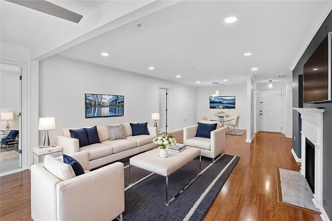 Foto del edificio - 27207 Plantation Dr NE