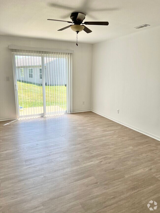 The Meadows at Simon Farms Apartments under 400 Franklin, IN 1