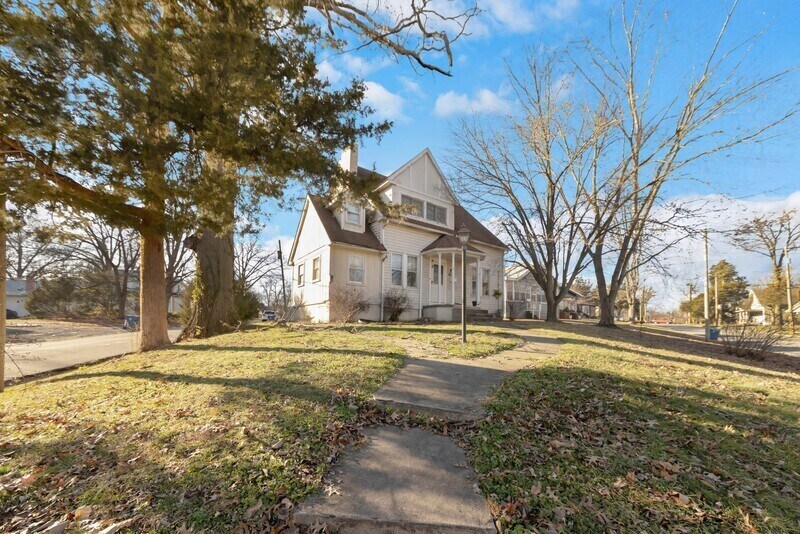 Foto principal - 801 N 12th St