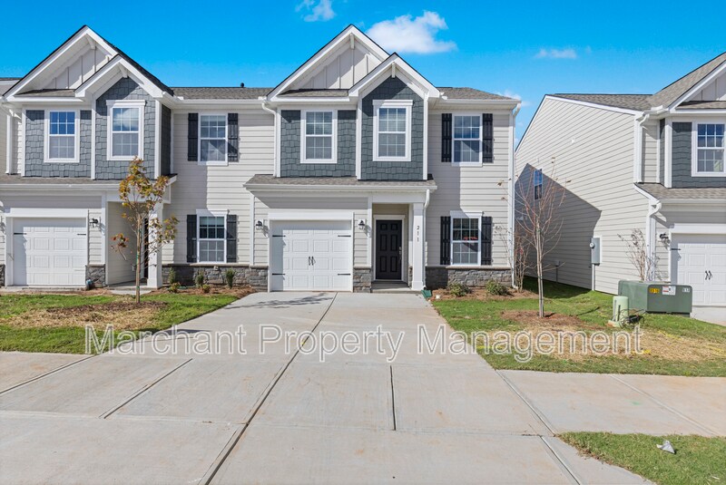 Foto principal - 211 Backstay Ln