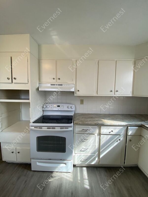 Building Photo - 149 Clarendon Ave
