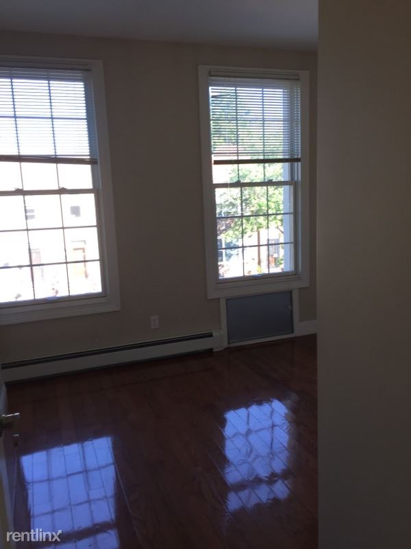 Foto del edificio - 2430 35th St