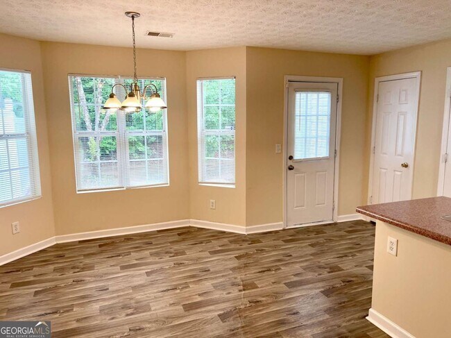 Building Photo - 5745 Strathmoor Manor Cir