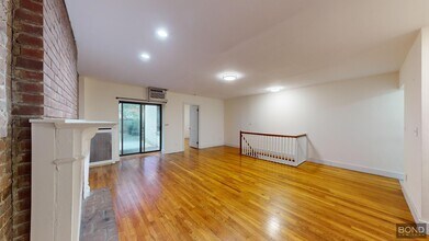 Building Photo - 36 W 73rd St