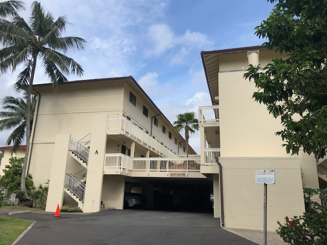 Building Photo - 350 Aoloa St