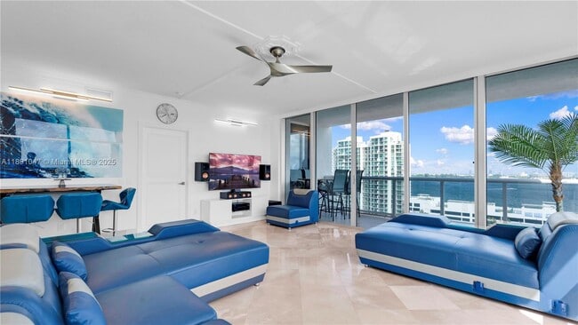 Foto del edificio - 7929 West Dr