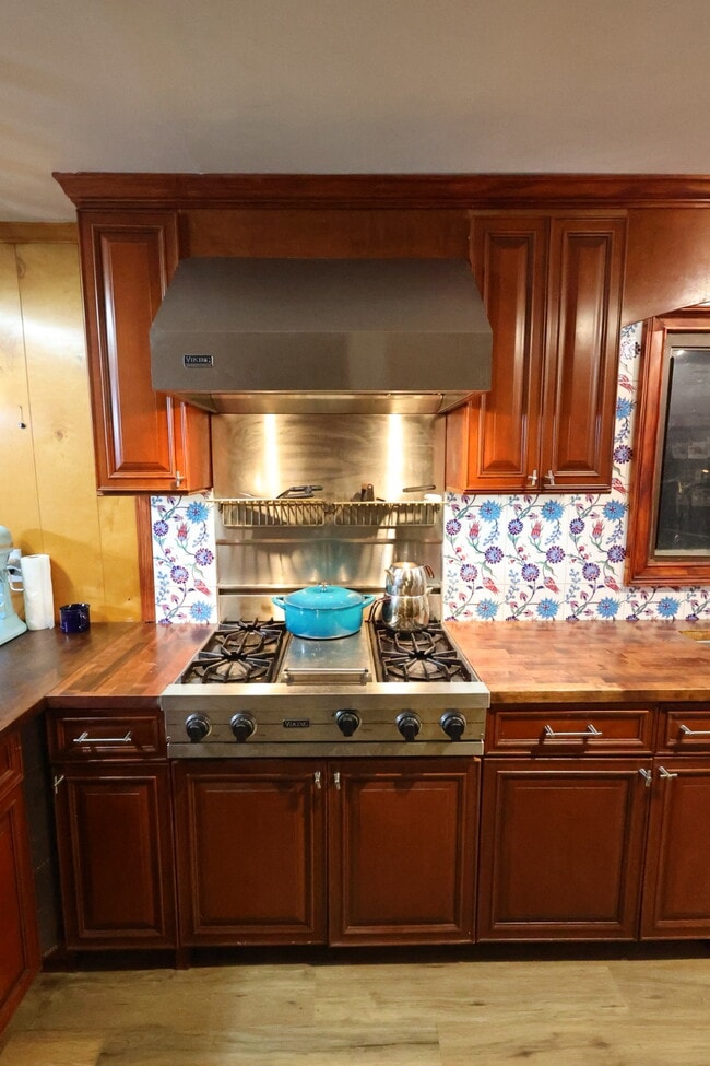 Building Photo - 1230 Fork Creek Trl