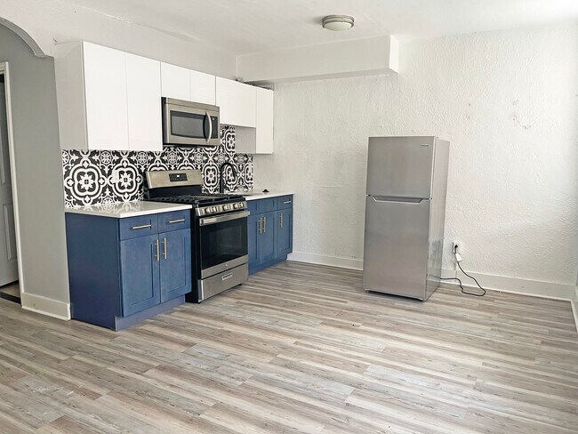 Building Photo - 3838 Haverford Ave