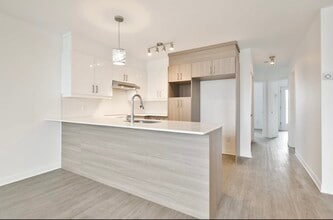 Building Photo - 1171 Rue Du Grand-Pic
